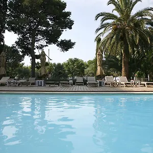 Trias Hotel